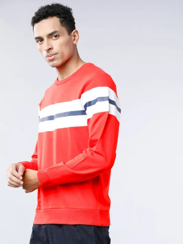  Highlander Men Red Round Neck Pullover Sweatshirts