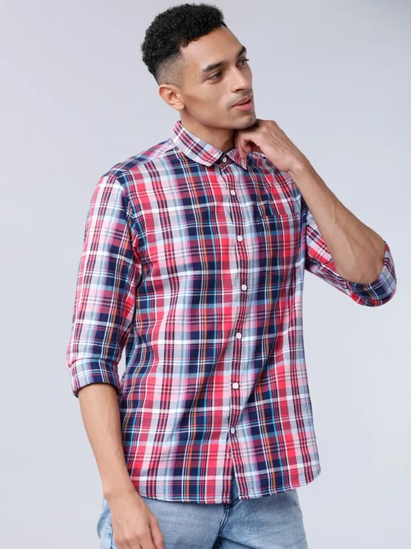  Highlander Men Pink Checked Slim Fit Casual Shirts