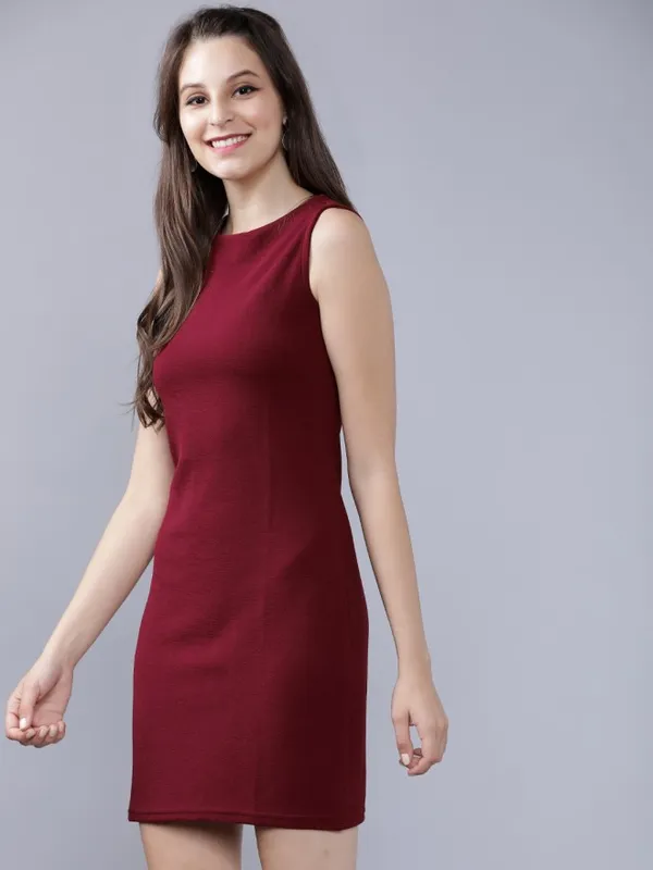  Tokyo Talkies Women Maroon Solid Sheath Dresses