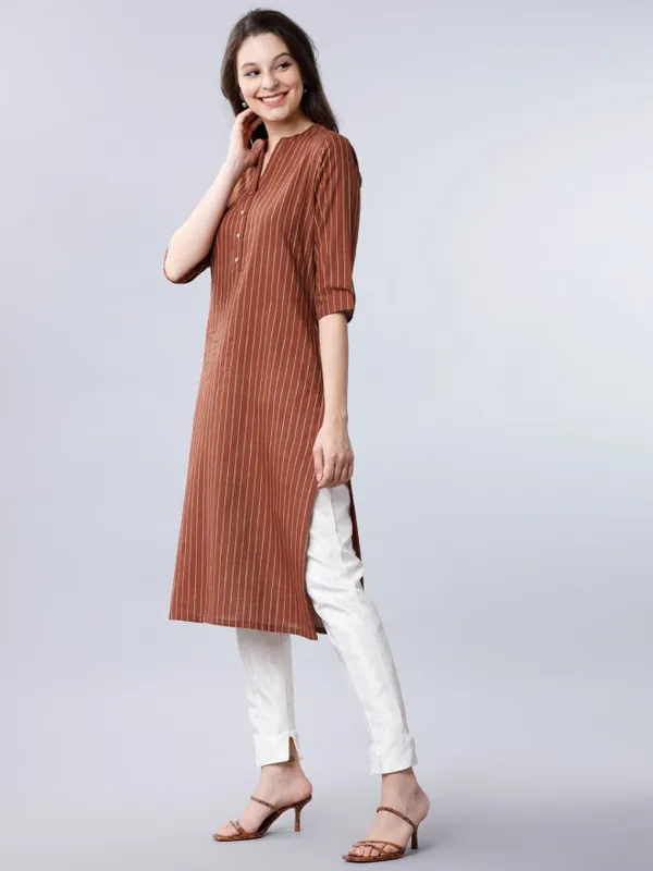  Vishudh Women Brown Striped Straight Kurtas