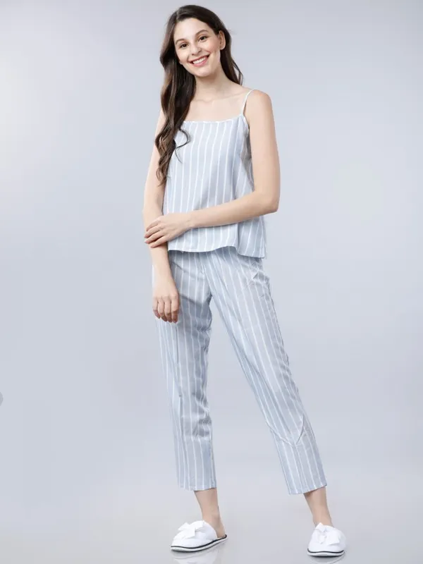  Tokyo Talkies Women Blue Striped Regular Tops