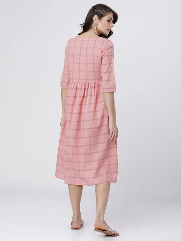  Vishudh Women Peach Checked A-Line Ethnic Dresses