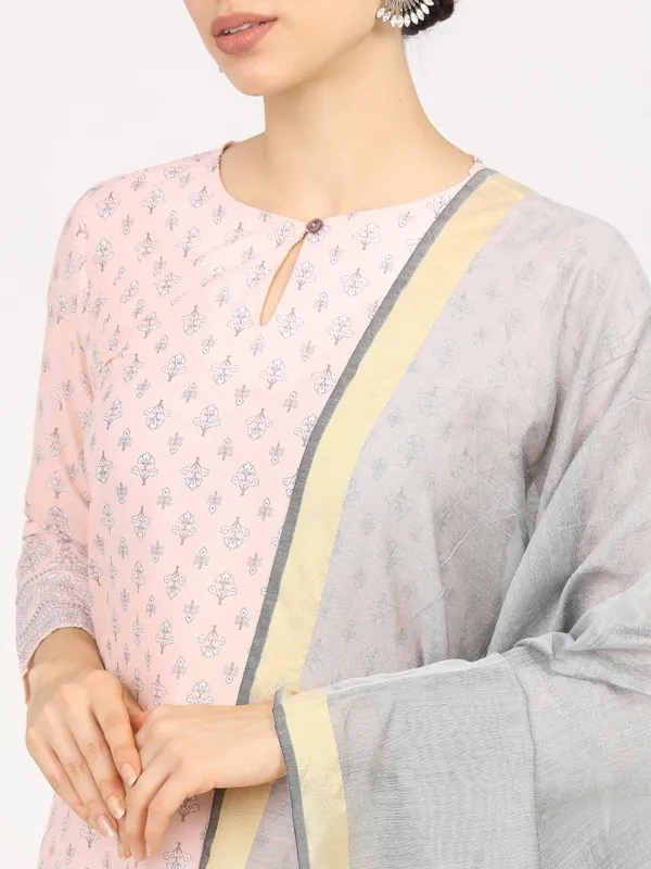  Vishudh Women Pink Printed Kurta Sets