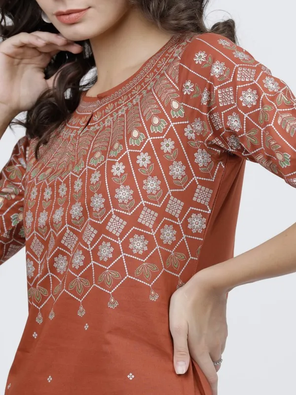  Vishudh Women Terracotta Printed Straight Kurtas