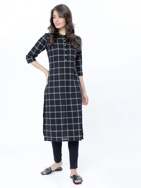  Vishudh Women Black Checked Straight Kurtas