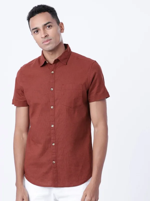  Highlander Men Terracotta Solid Slim Fit Casual Shirts