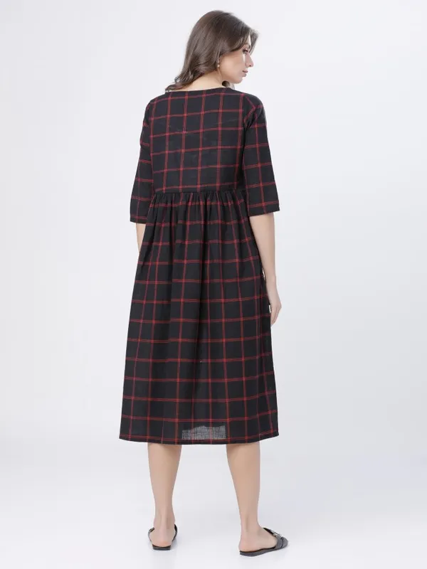  Vishudh Women Black Checked A-Line Ethnic Dresses