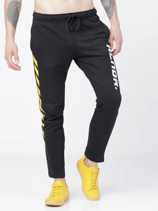  Highlander Men Black Slim Fit Track Pants