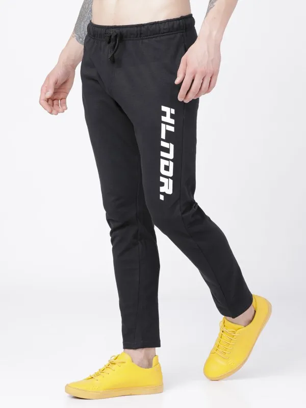  Highlander Men Black Slim Fit Track Pants