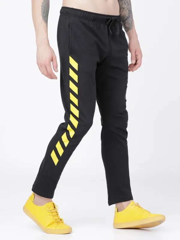  Highlander Men Black Slim Fit Track Pants