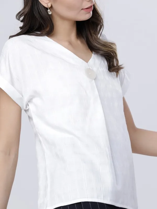  Tokyo Talkies Women White Solid Regular Tops