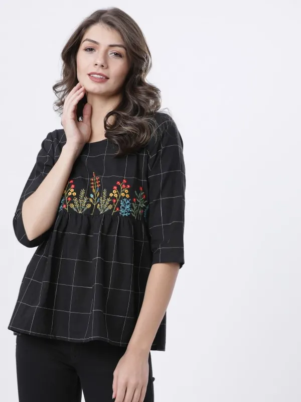  Vishudh Women Black Checked Regular Tops