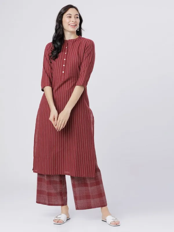  Vishudh Women Maroon Striped Straight Kurtas