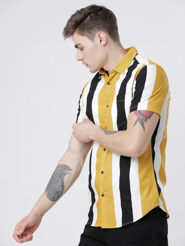  Locomotive Men Black Striped Slim Fit Casual Shirts