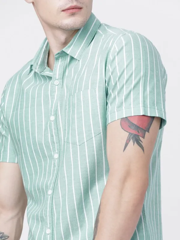  Highlander Men Green Striped Slim Fit Casual Shirts