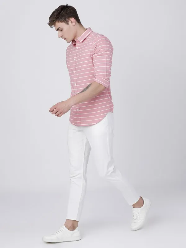 Highlander Men Pink Striped Slim Fit Casual Shirt