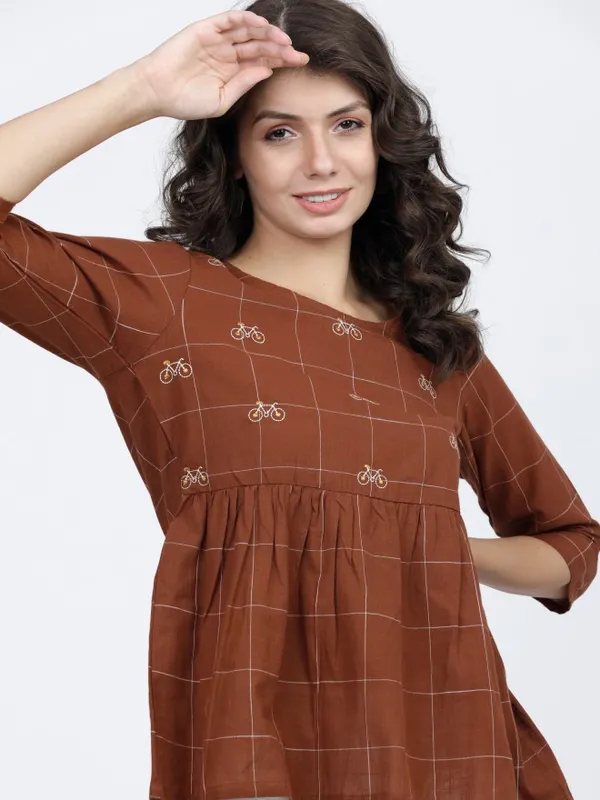  Vishudh Women Brown Checked Regular Tops