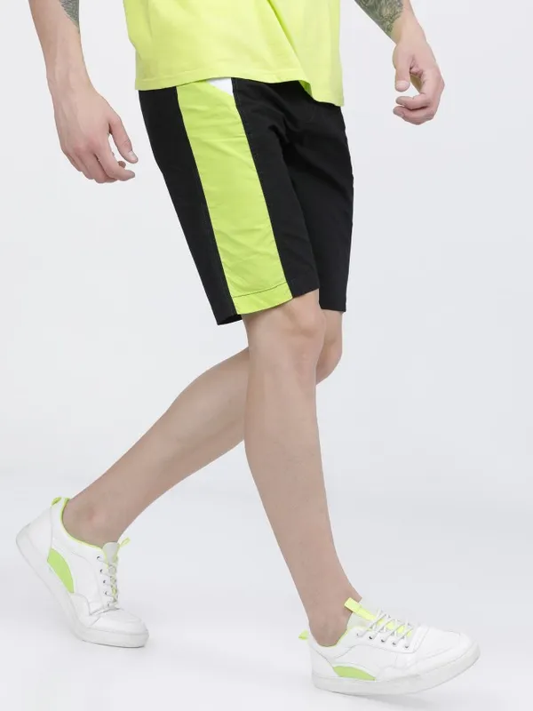  HIGHLANDER Men Black Slim Fit Regular Shorts Shorts