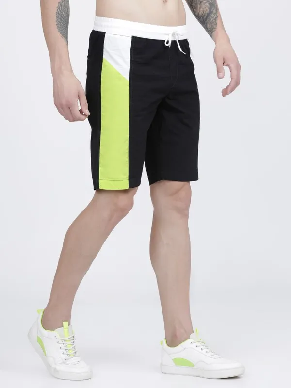  HIGHLANDER Men Black Slim Fit Regular Shorts Shorts