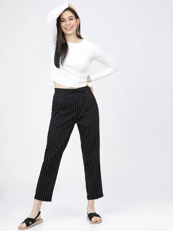  Tokyo Talkies Women White Solid Regular Tops