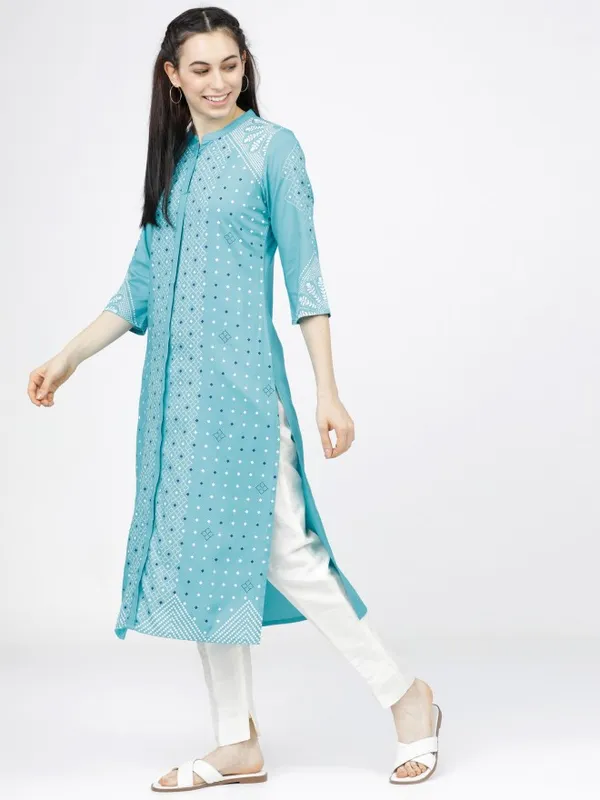  Vishudh Women Turquoise Printed Straight Kurtas