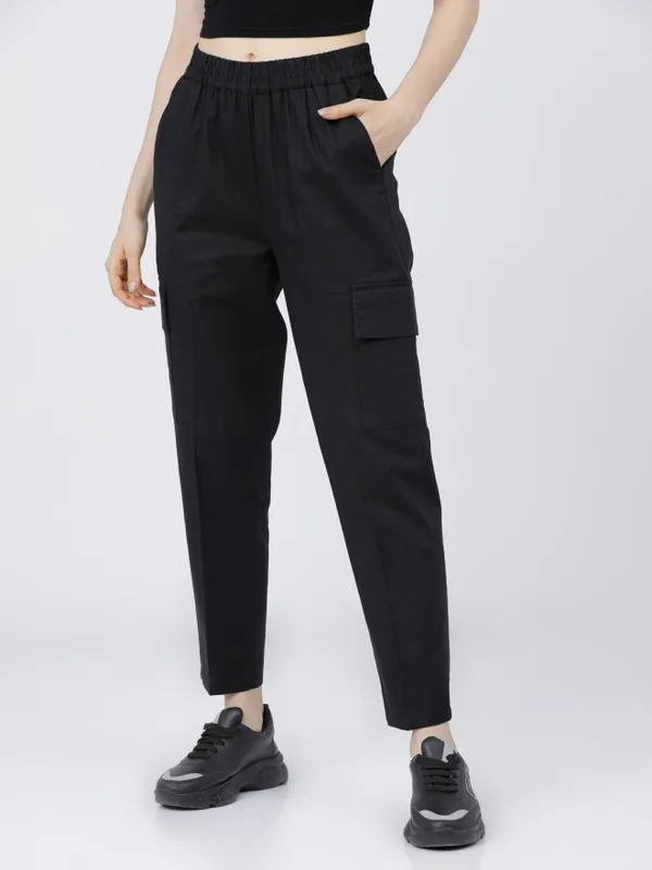  Tokyo Talkies Women Black Solid Regular Fit Casual Trousers