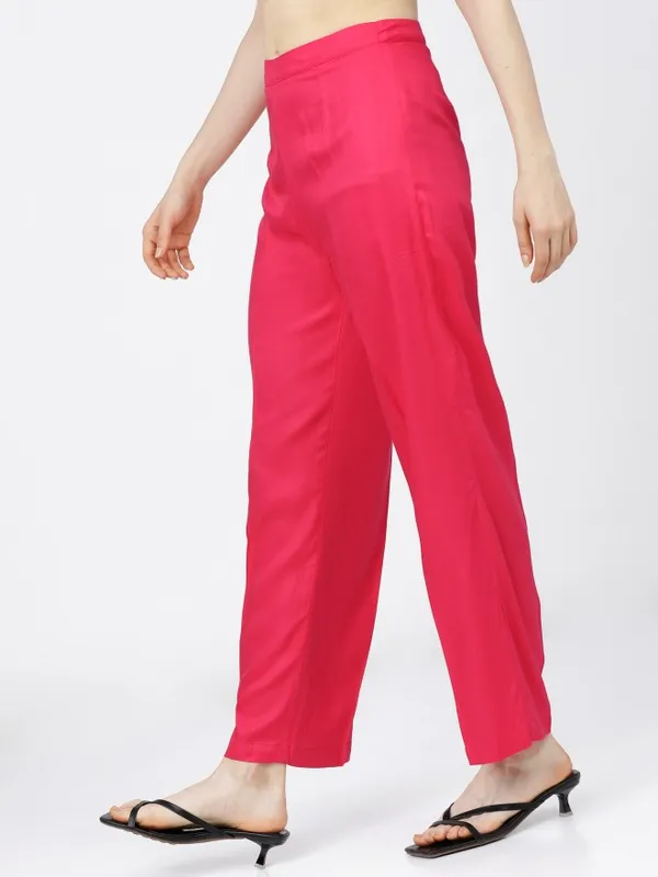  Tokyo Talkies Women Pink Solid Regular Fit Casual Trousers