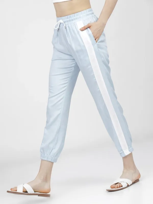  Tokyo Talkies Women Blue Solid Regular Fit Casual Trousers