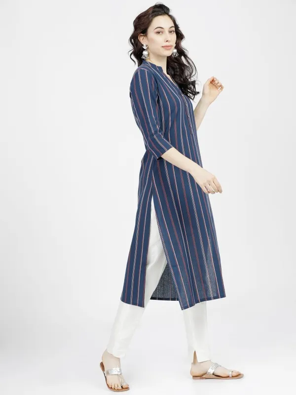  Vishudh Women Navy Blue Striped Straight Kurtas