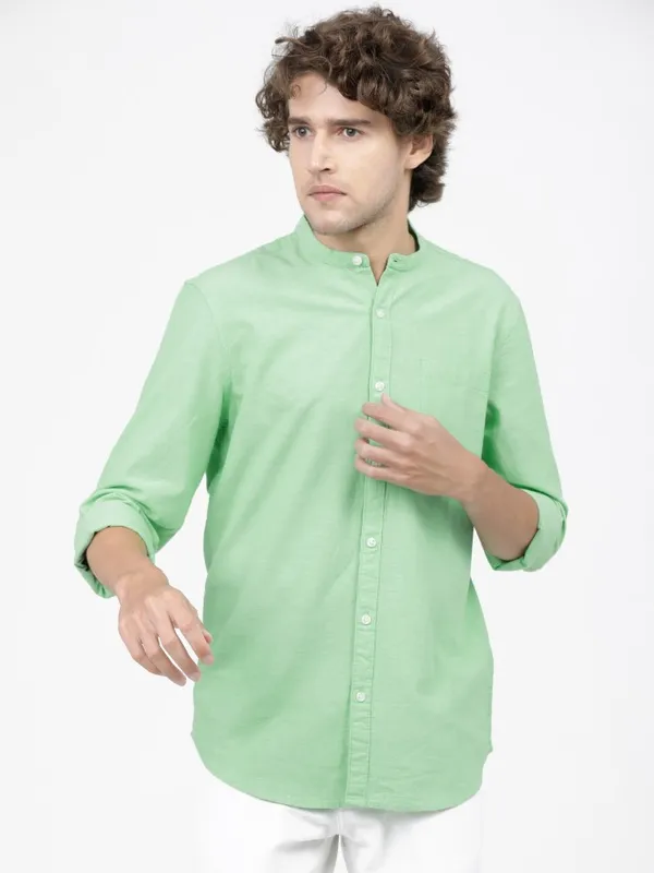  Ketch Men Green Solid Slim Fit Casual Shirts