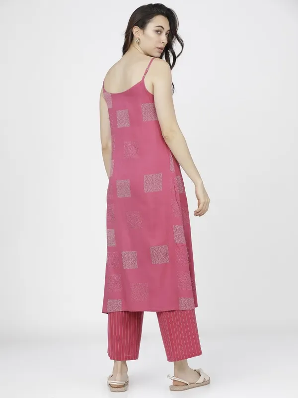  Vishudh Women Pink Printed Kurta Sets