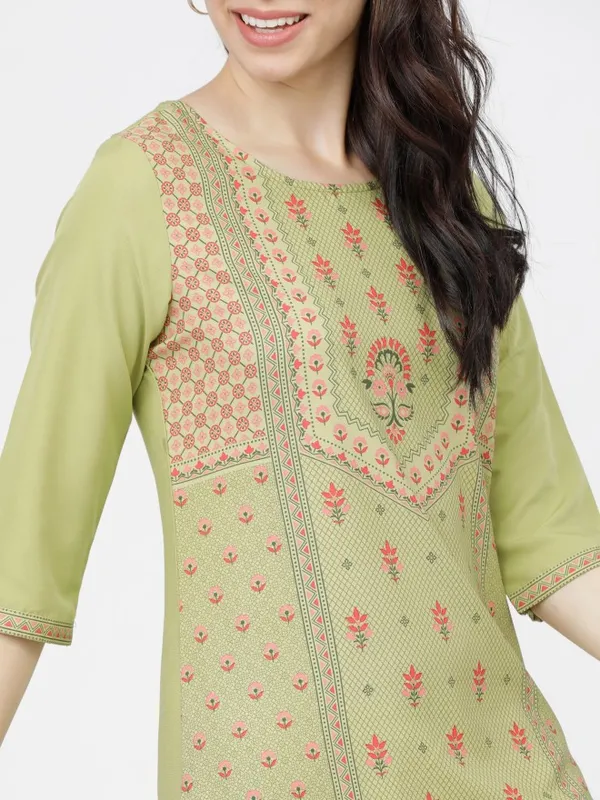  Ketch Women Green Printed Straight Kurtas