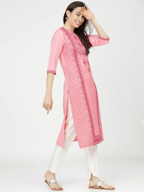  Ketch Women Pink Printed Straight Kurtas