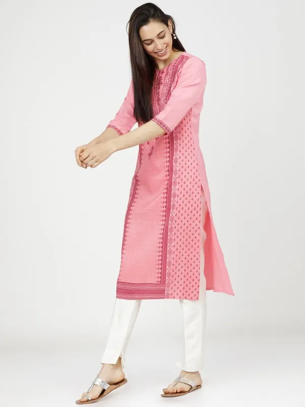  Ketch Women Pink Printed Straight Kurtas