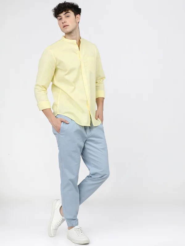  Ketch Men Yellow Solid Slim Fit Casual Shirts