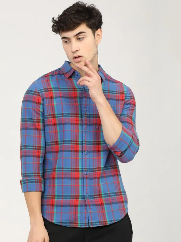  Highlander Men Blue Checked Slim Fit Casual Shirts