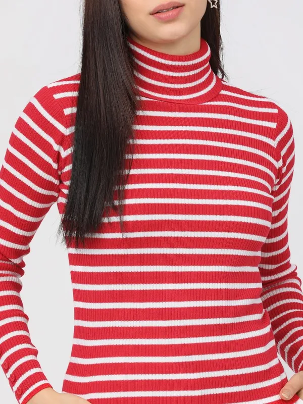  Tokyo Talkies Women Red Turtle Neck Sweaters