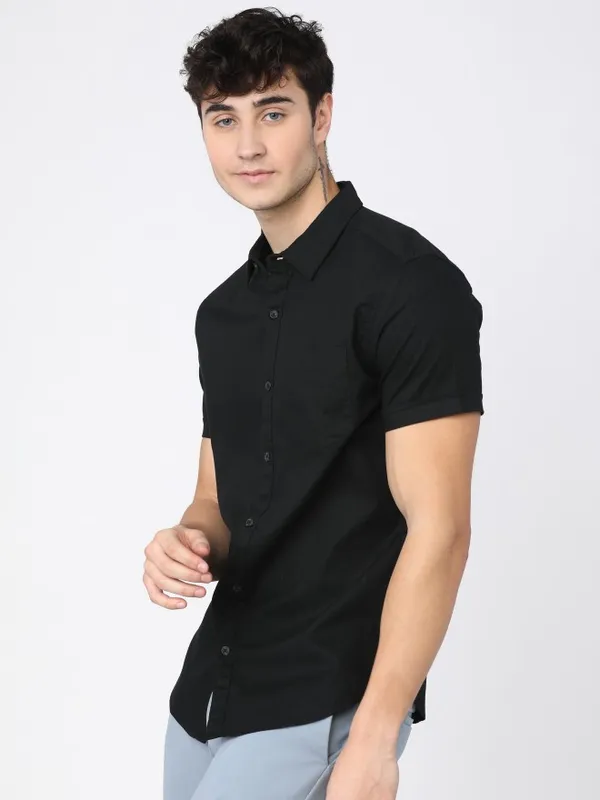  Ketch Men Black Solid Slim Fit Casual Shirts