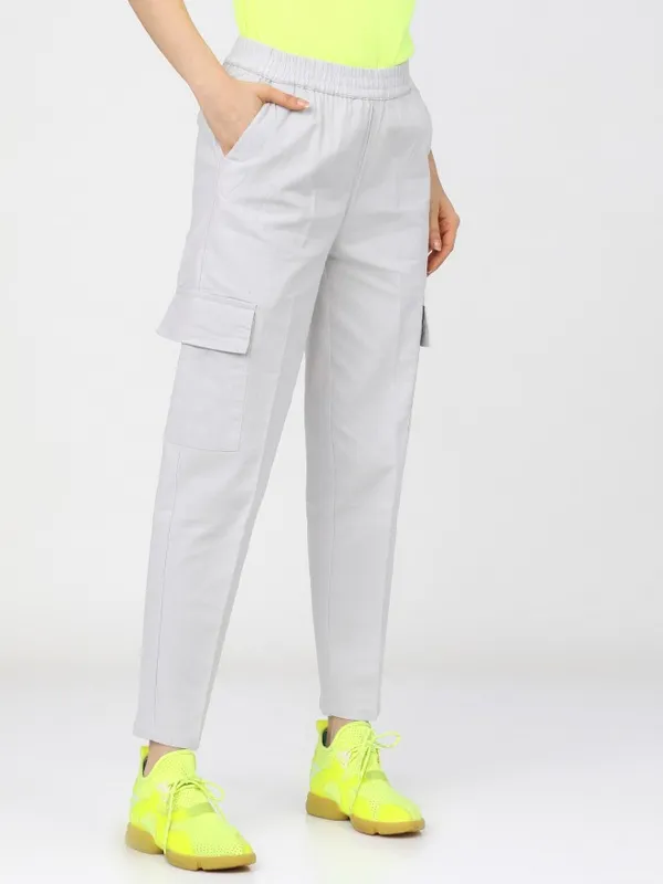  Tokyo Talkies Women White Solid Straight Fit Casual Trousers