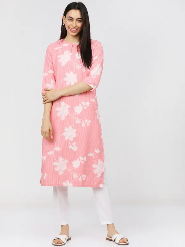  Ketch Women Pink Printed Straight Kurtas