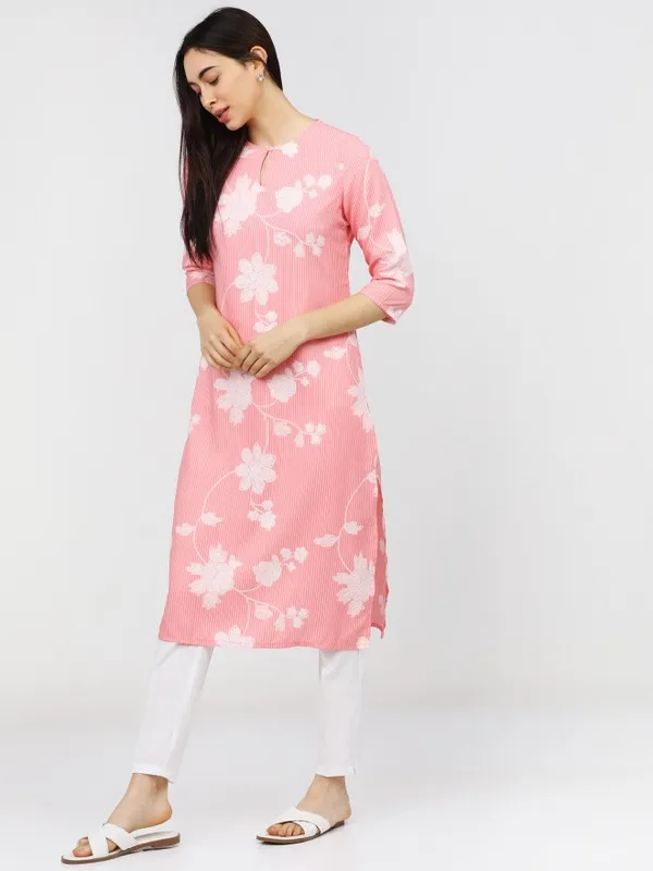  Ketch Women Pink Printed Straight Kurtas