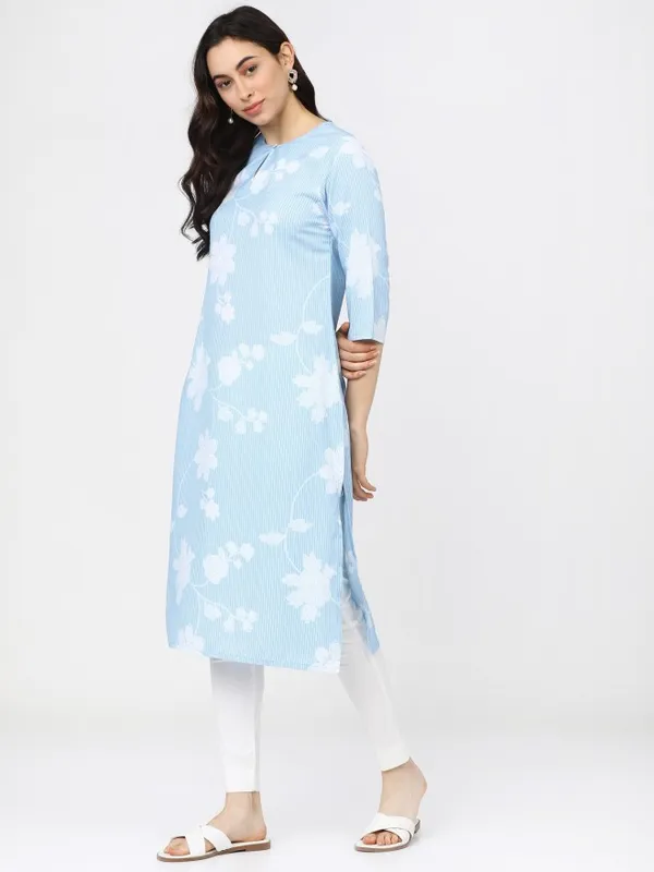  Ketch Women Blue Printed Straight Kurtas