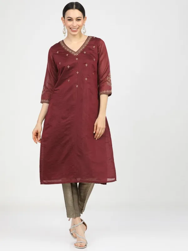  Vishudh Women Maroon Printed Straight Kurtas