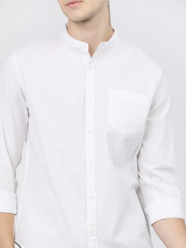  Ketch Men White Solid Slim Fit Casual Shirts