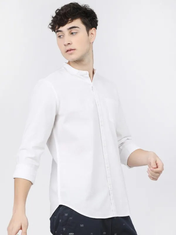  Ketch Men White Solid Slim Fit Casual Shirts