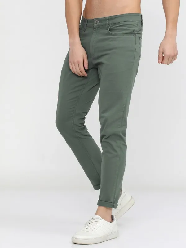  Highlander Men Green Slim Fit Solid Casual Trousers