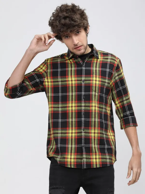  Highlander Men Black Checked Slim Fit Casual Shirts