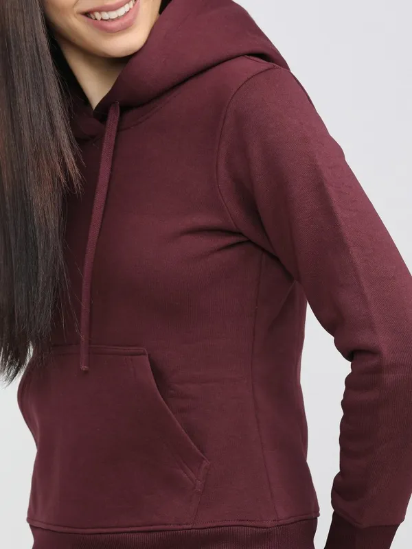  Tokyo Talkies Women Red Solid Pullover Hood Sweatshirts