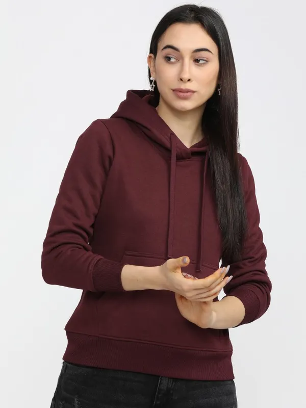  Tokyo Talkies Women Red Solid Pullover Hood Sweatshirts