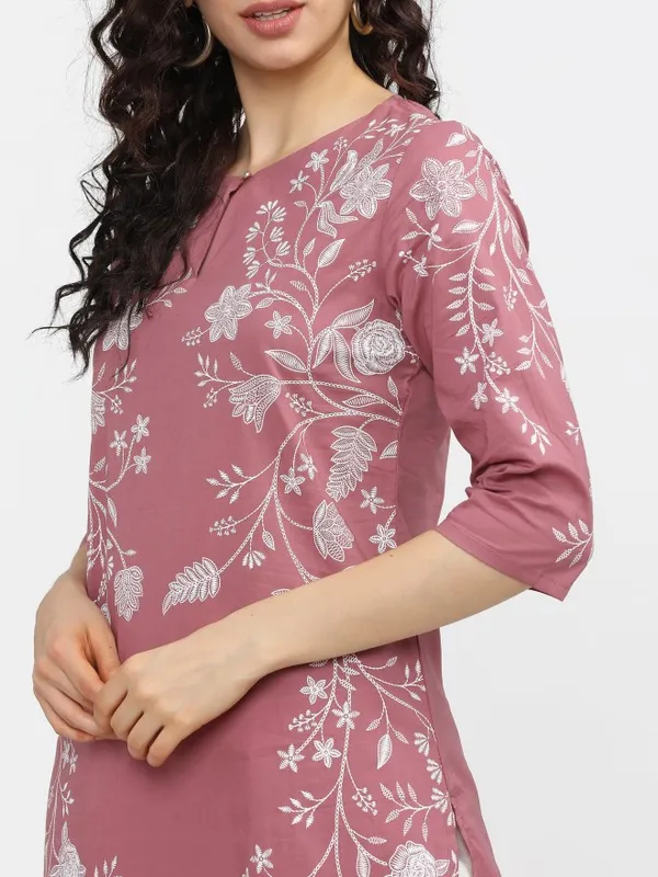 Vishudh Women Pink Printed Straight Kurtas